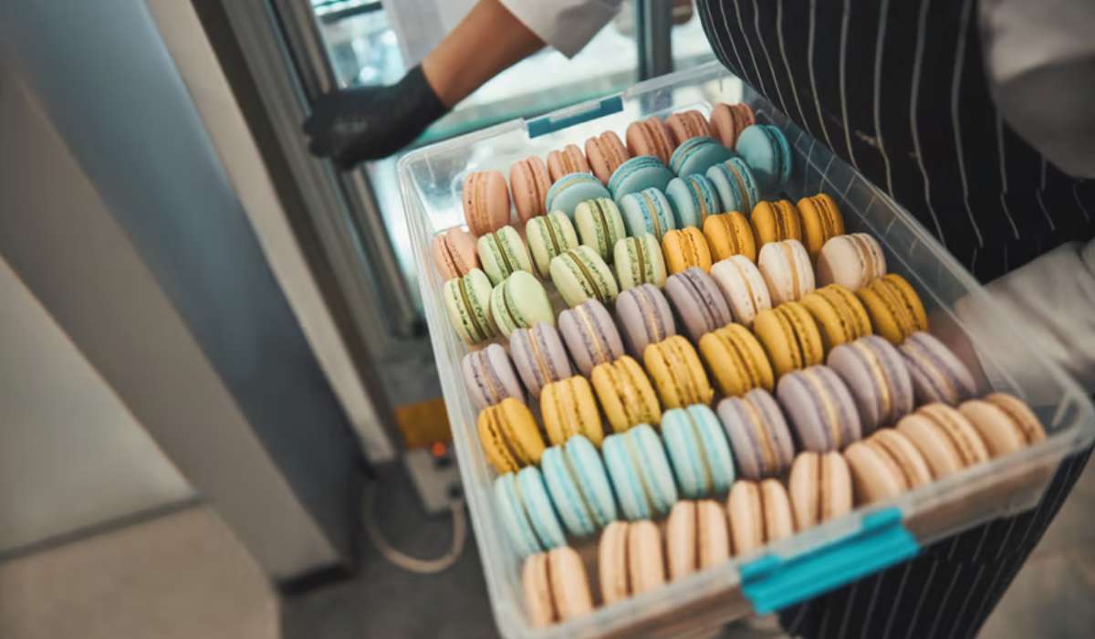 Comment assurer la conservation des macarons au frigo ?