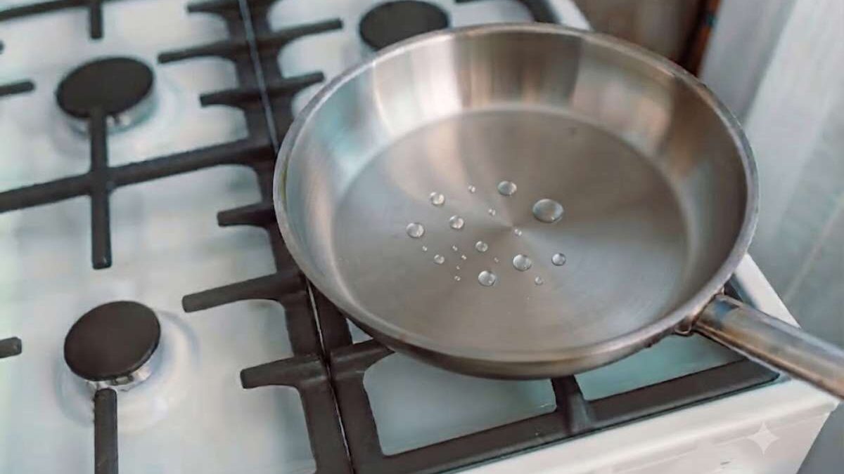 Test Goutte eau poele inox